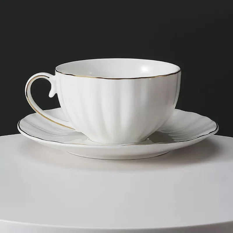 Weiße Keramik-Kaffeetasse mit  – Coffee Tea Latte Bewertung und Preis